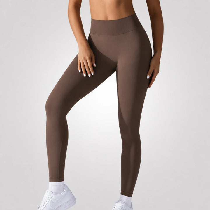 Aria — V-Scrunch Curve Legging