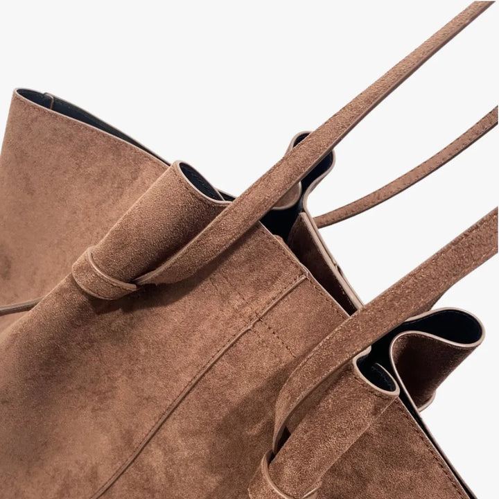 Holly | Tote Bag